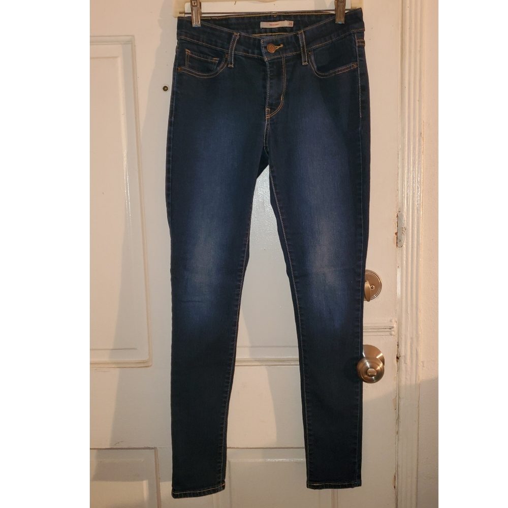 711 Skinny Levis Jeans